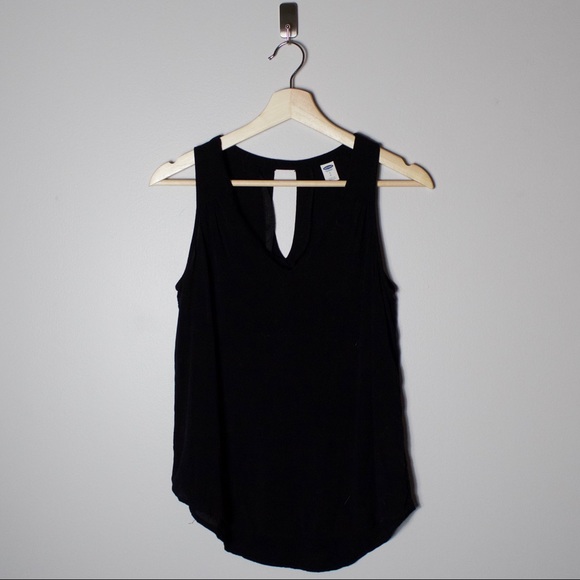 Old Navy Tops - Old Navy Black V-Neck Tank Top